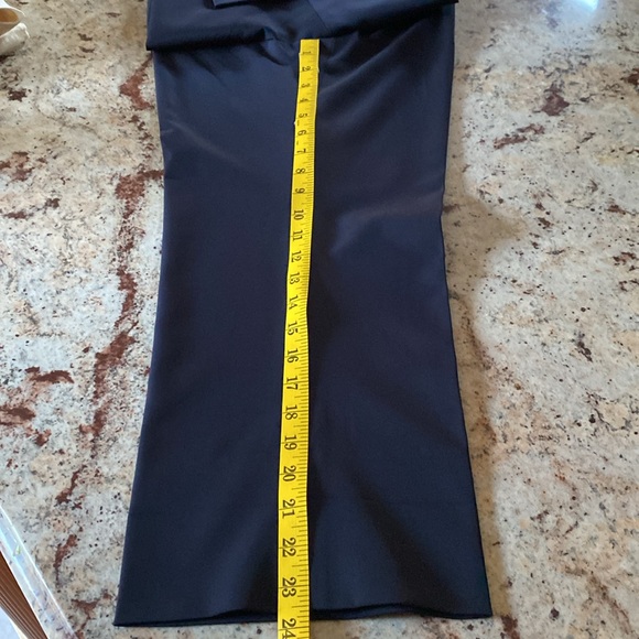 TAHARI DRESS CROPPED PANTS SIZE 10 . - Picture 7 of 8